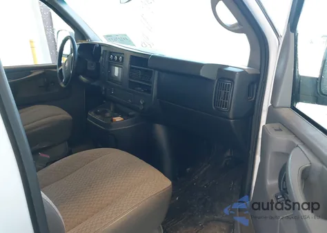 2015 GMC Savana 2500 Work Van z USA, uszkodzony, nr VIN 1GTW7FCF5F1905104